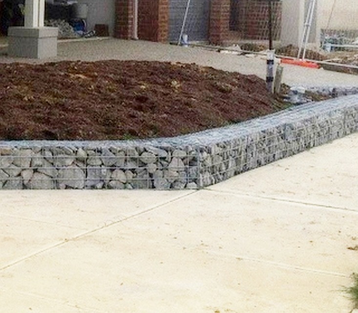 mitred low garden wall curve